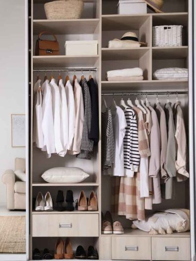 Bedroomcloset04