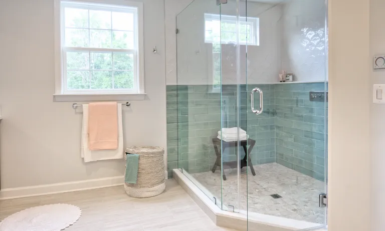 Maximizing Small Bathroom Space with Innovative Shower Doors